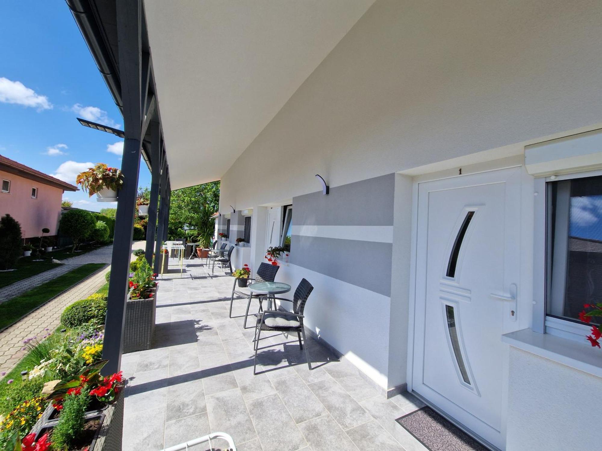 Hajnalka Vendeghaz Hotel Bük Exterior foto