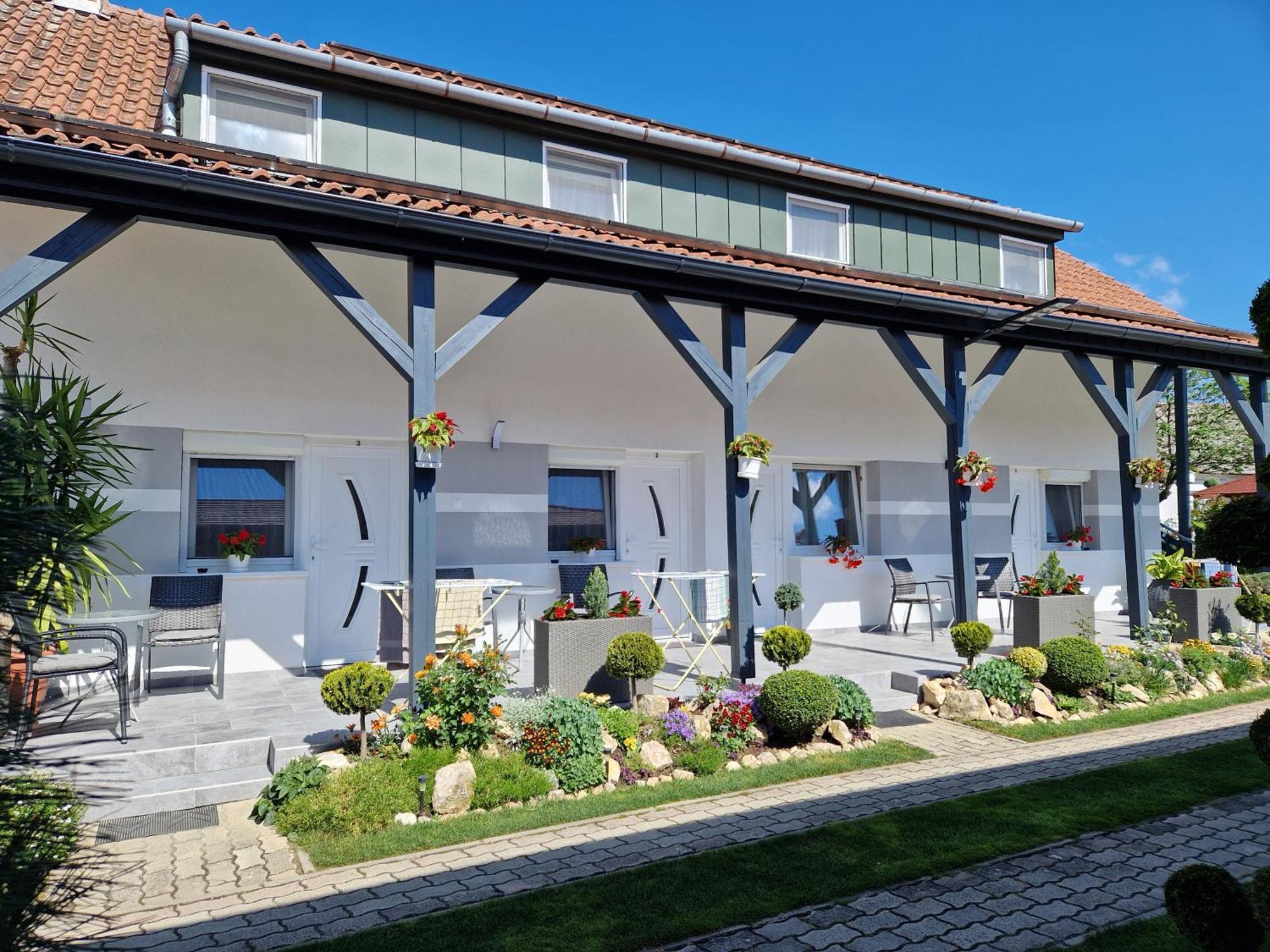 Hajnalka Vendeghaz Hotel Bük Exterior foto